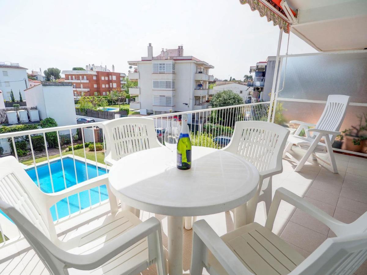 With Pool Near By Hello Homes *