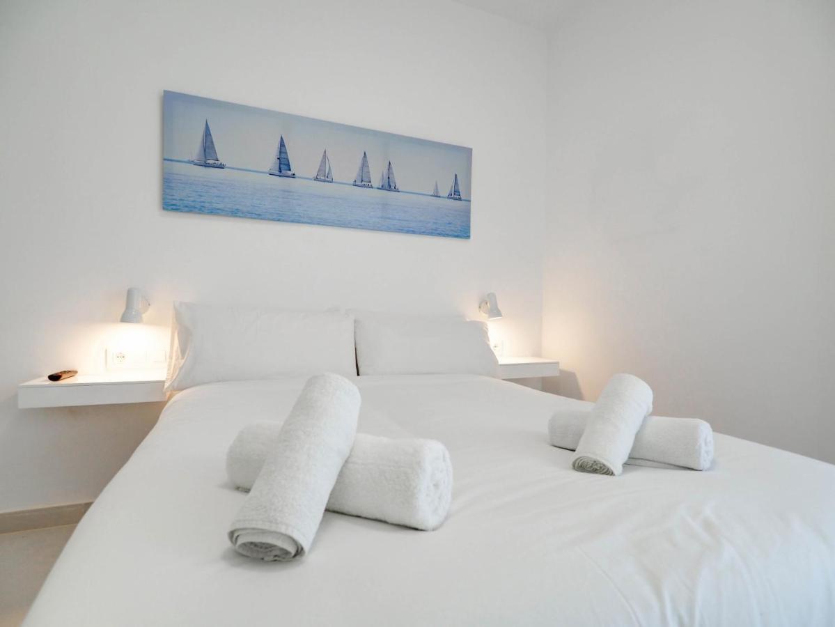 Apartamento With Pool Near By Hello Homes *