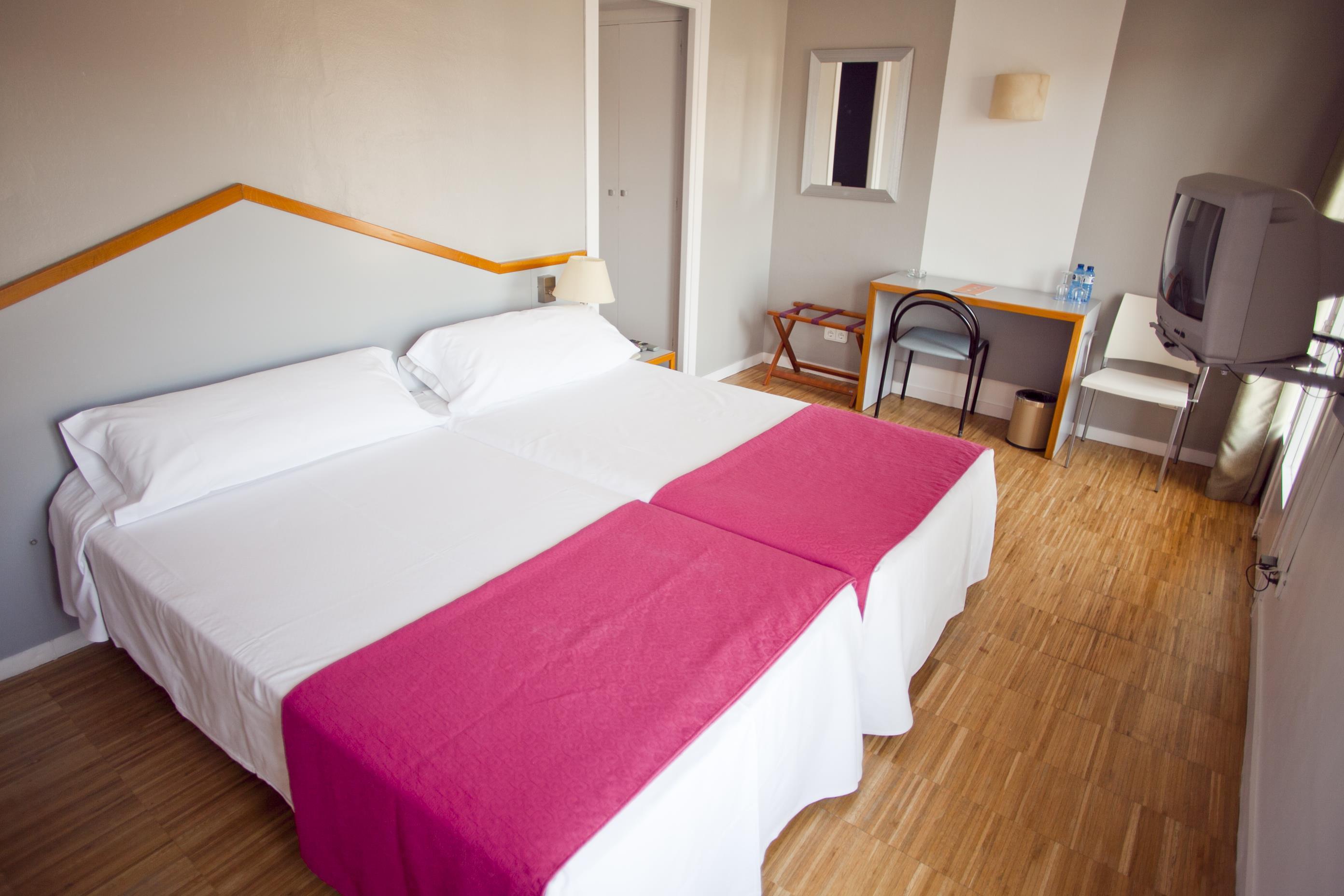 Hotel Subur 3*