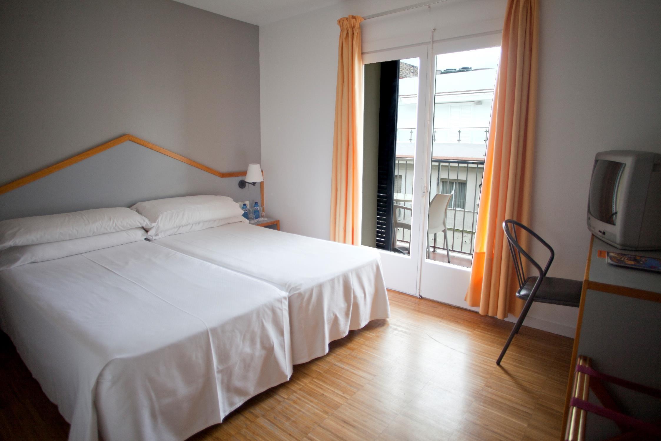 Subur Hotel 3*