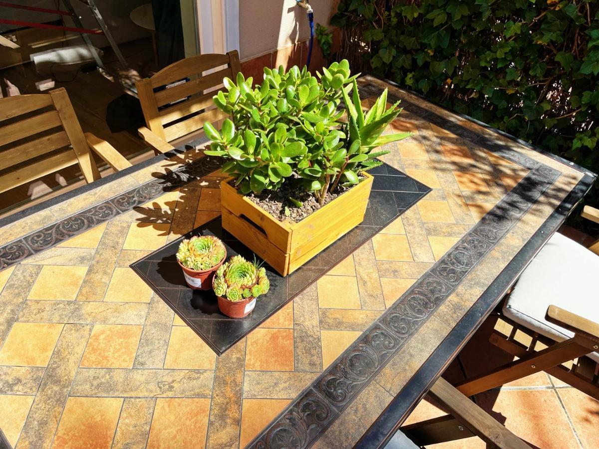 Ferienhaus Cheerful Townhouse Center 5 Bedrooms Pool And Terrace Sitges