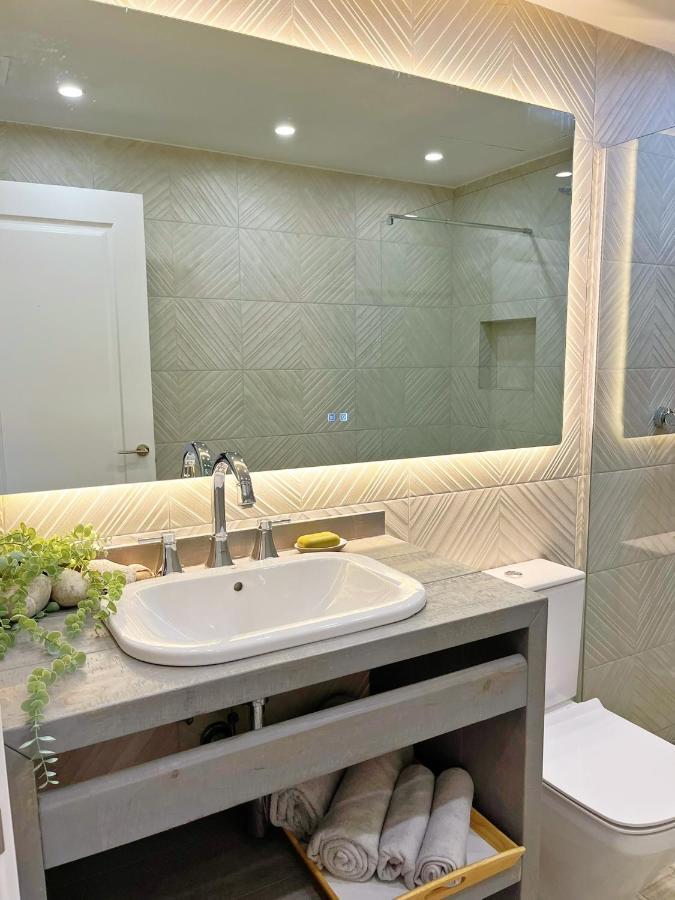 Cheerful Townhouse Center 5 Bedrooms Pool And Terrace Sitges