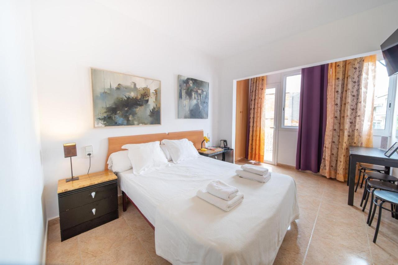 Guest house Sitges Beach Hostal *