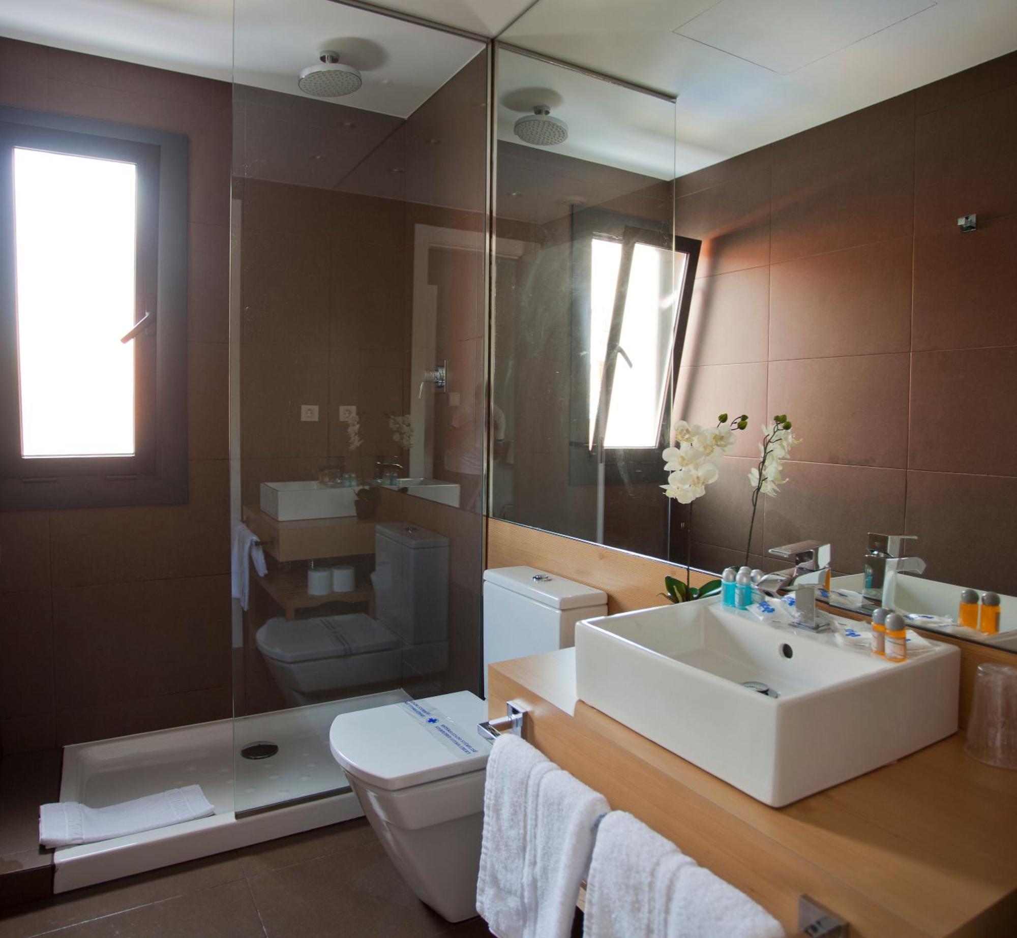 Hotel Sitges Rooms *