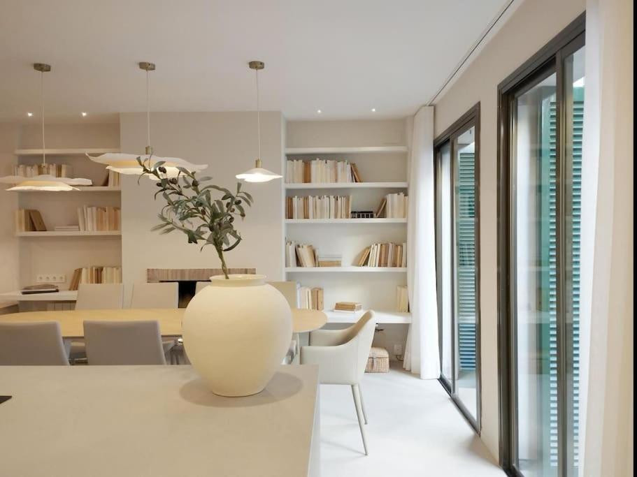 Spaces Bonaire * Sitges