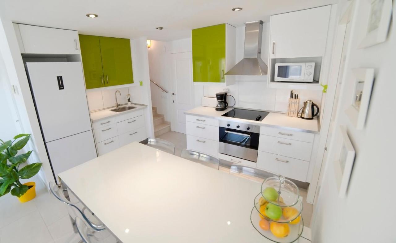 Tranquil Duplex In Sitges, Barcelona,sea Views, Parking, Terrace * Sitges
