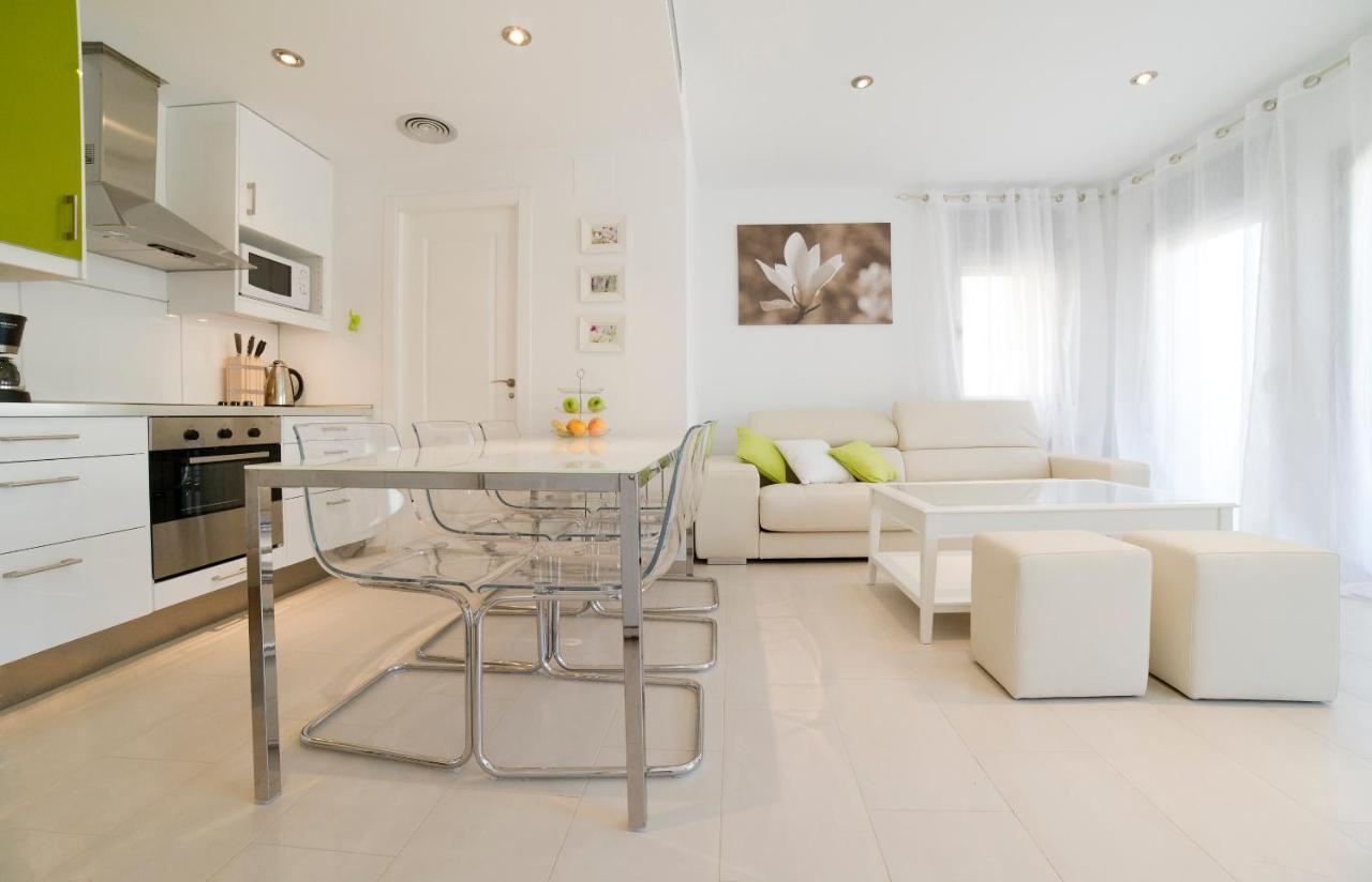 Tranquil Duplex In Sitges, Barcelona,sea Views, Parking, Terrace Apartamento