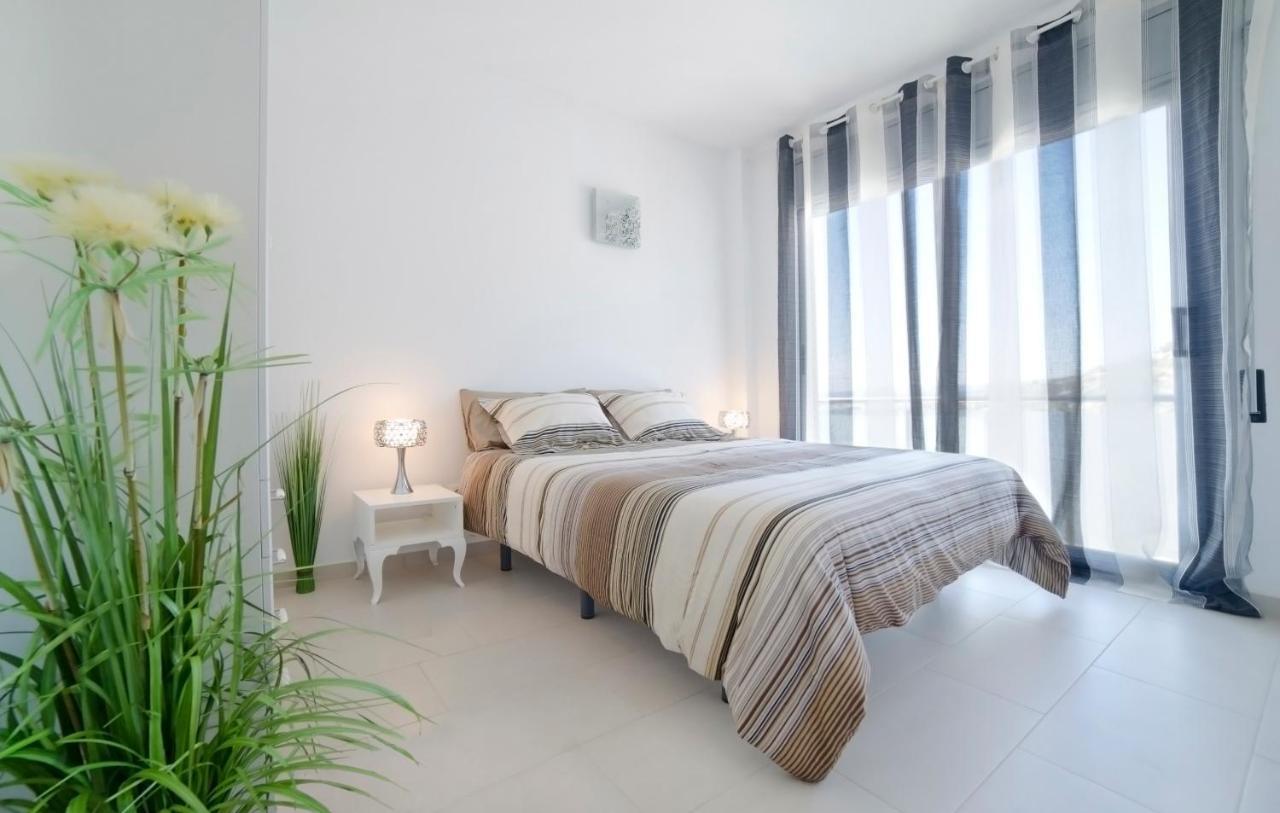 Tranquil Duplex In Sitges, Barcelona,sea Views, Parking, Terrace Apartamento Sitges