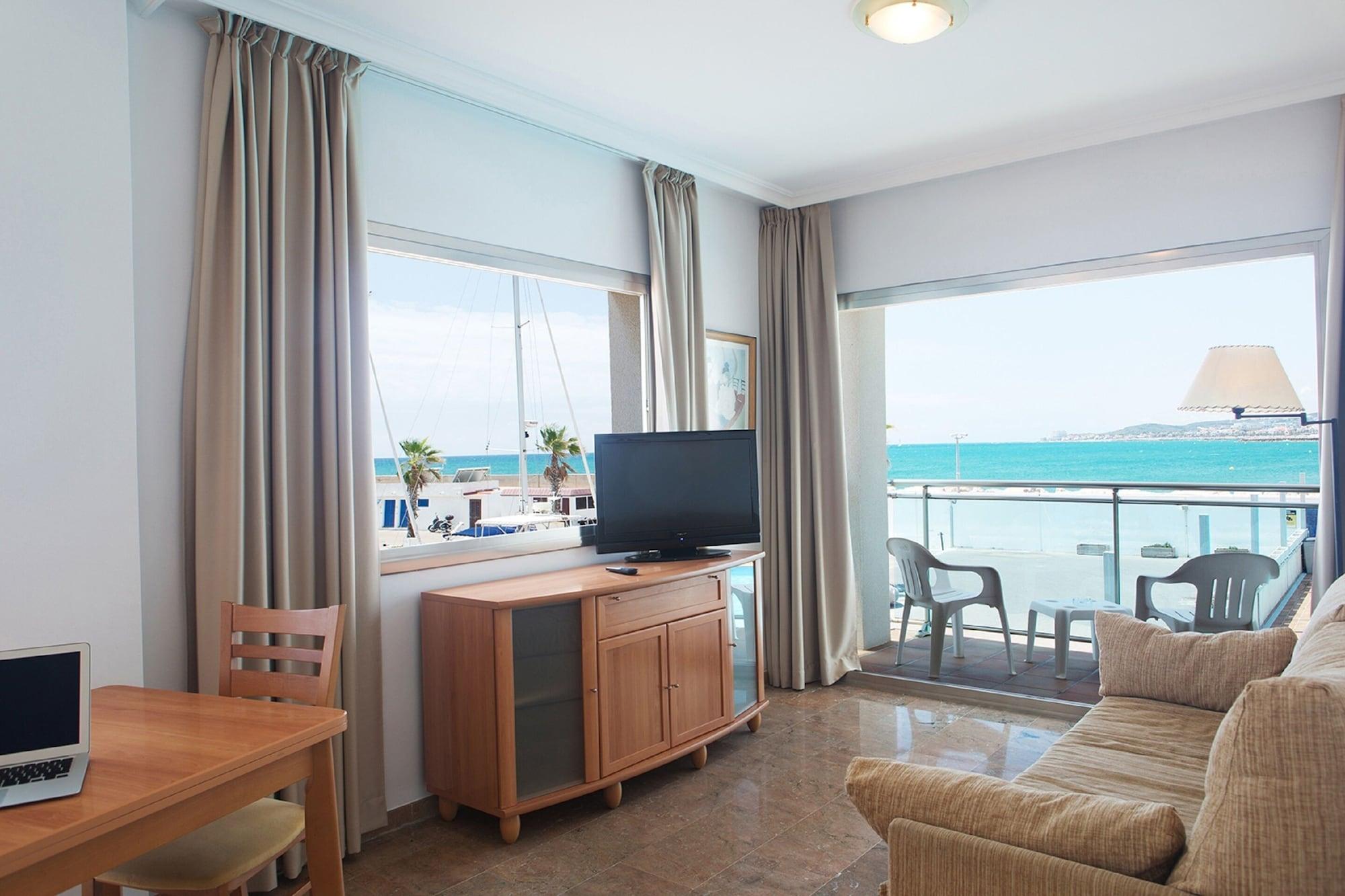 Port Hotel
