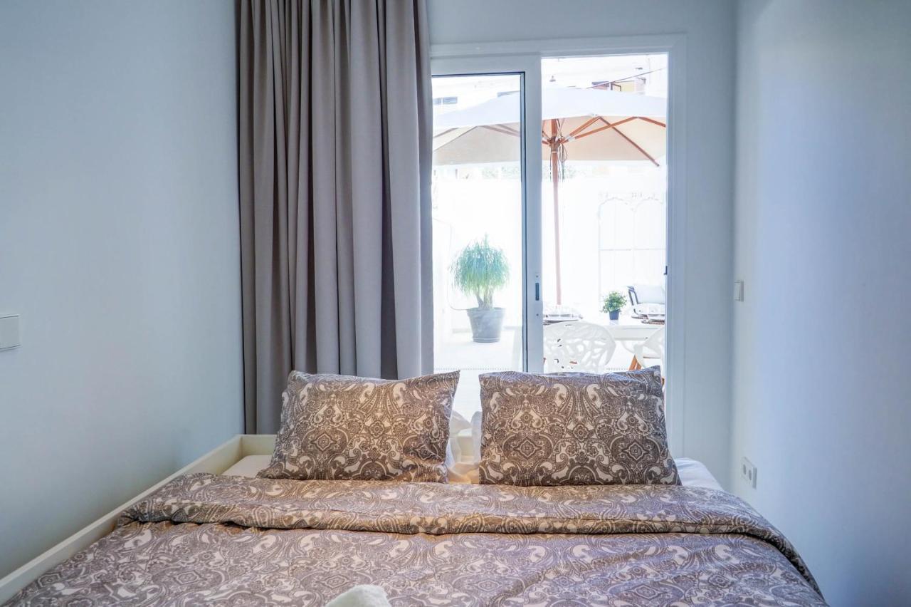 Camelot By Hello Homes Sitges