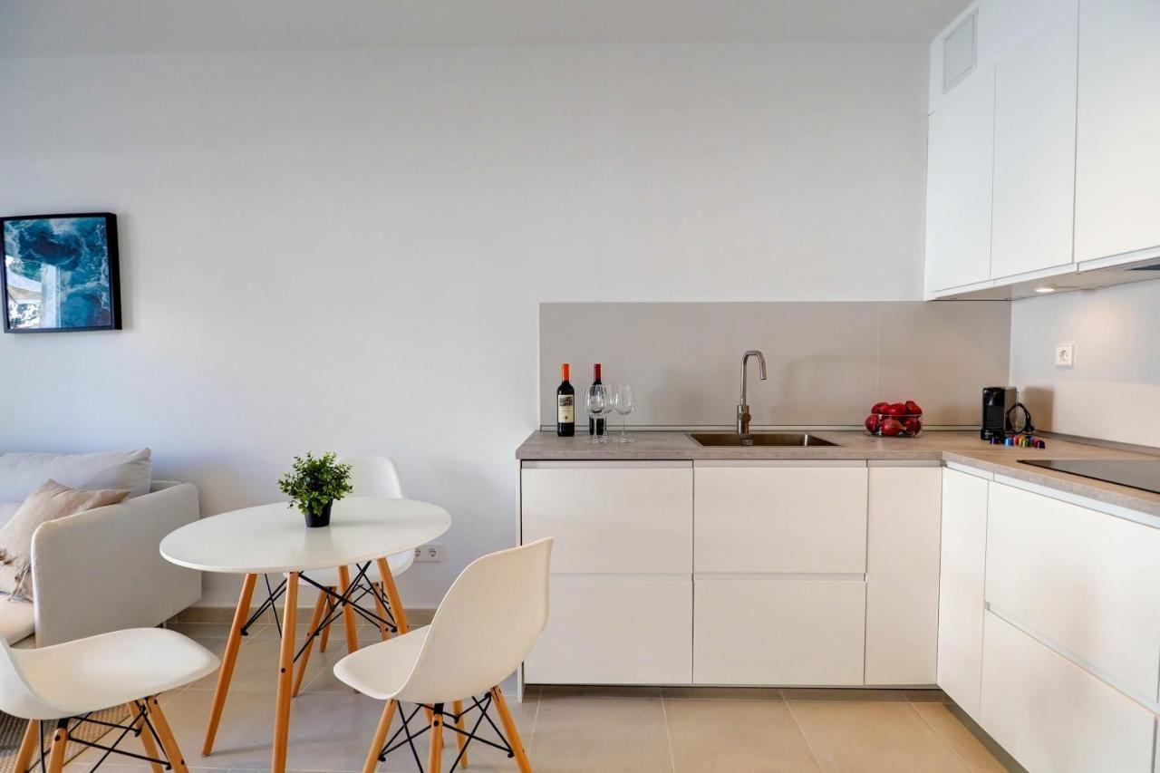 Camelot By Hello Homes Apartment Sitges