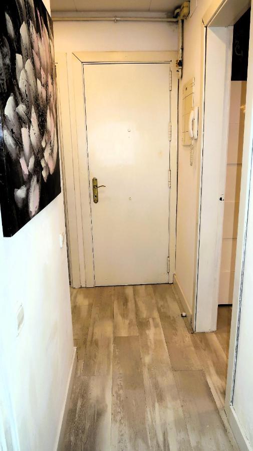 Entire , 2 Bedrooms Newly Remodeled Center Barcelona *