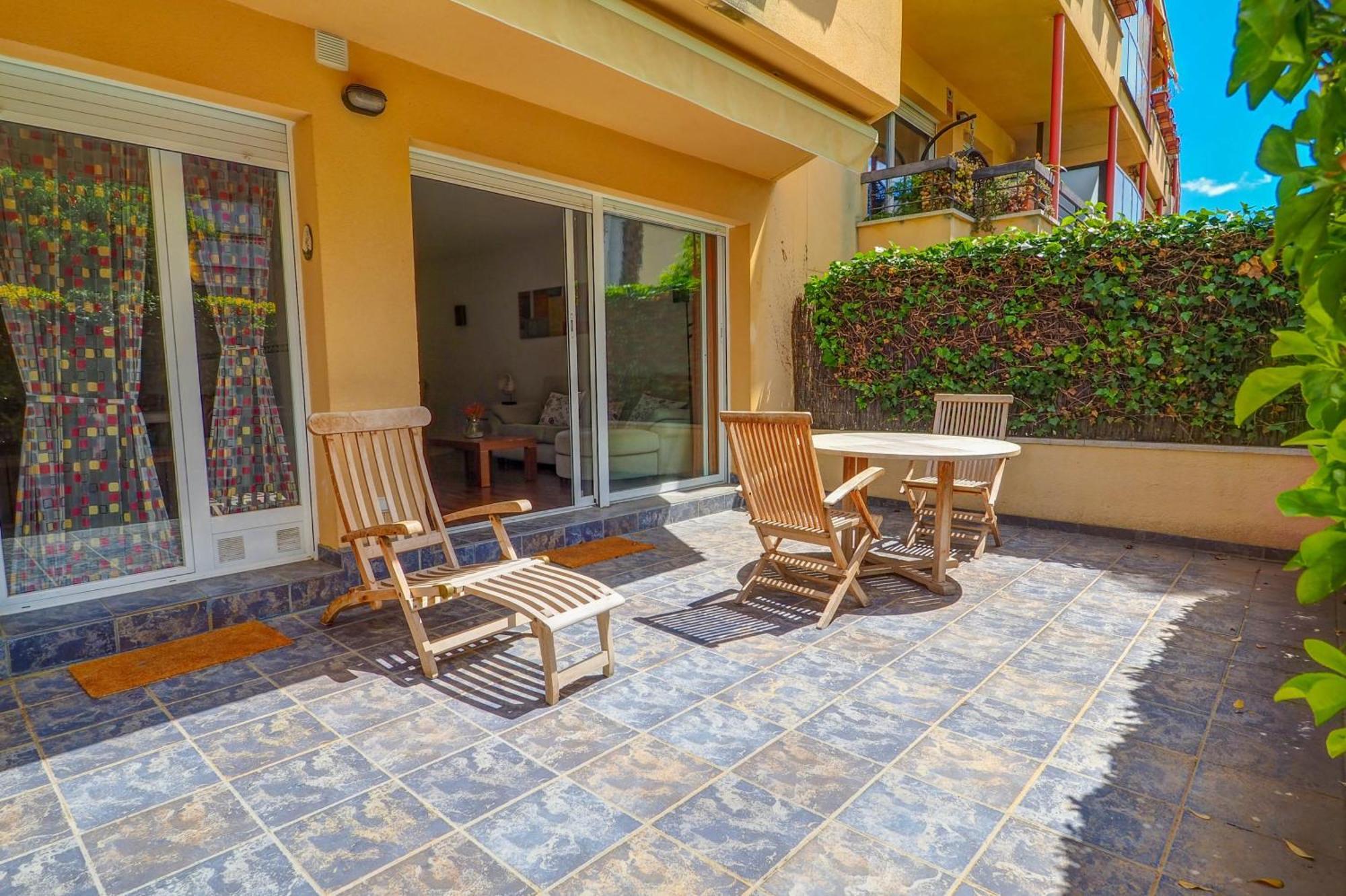 Megan By Hello Homes Sitges