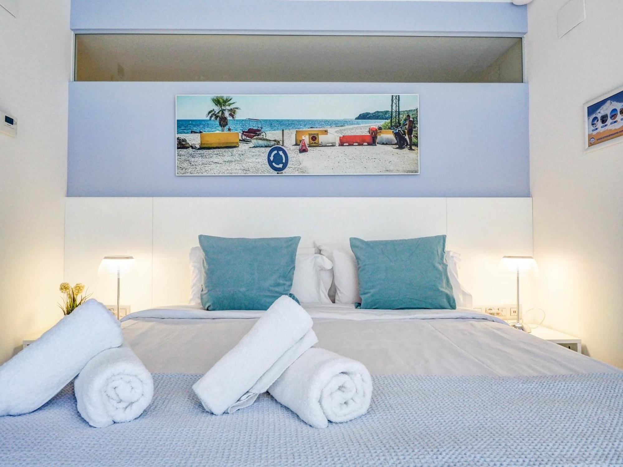 Apartment Blue Serenity By Hello Homes
