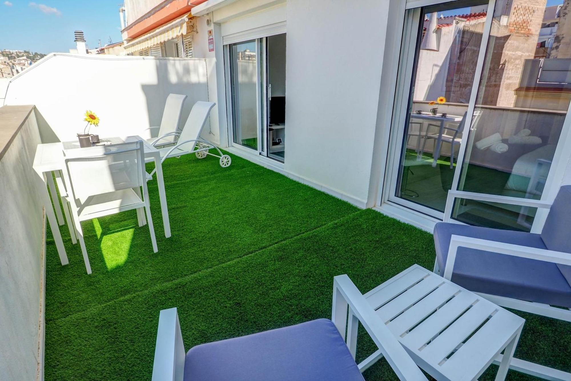 White Penthouse By Hello Homes Apartment Sitges
