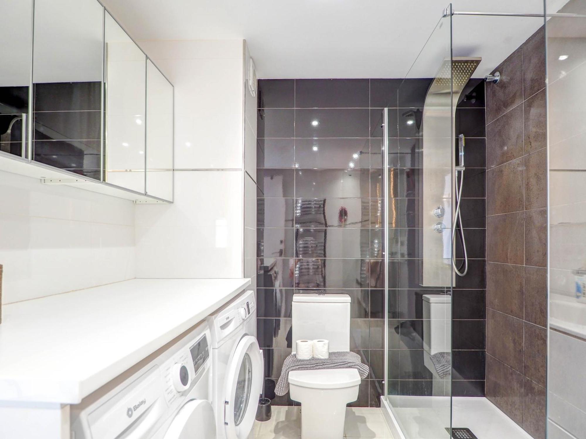 Marina Duplex By Hello Homes Apartment