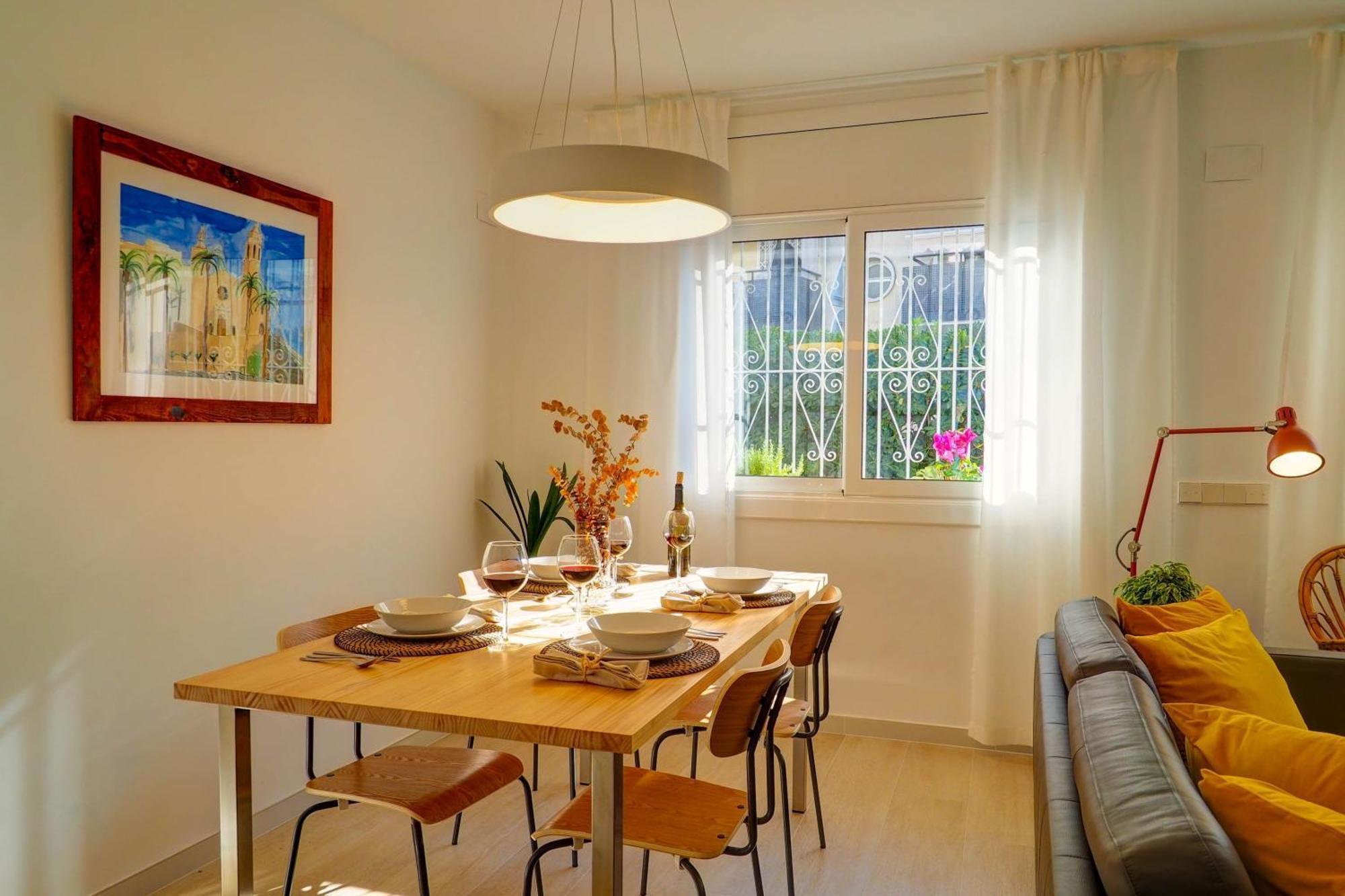 Sebastian Patio By Hello Homes Apartamento Sitges