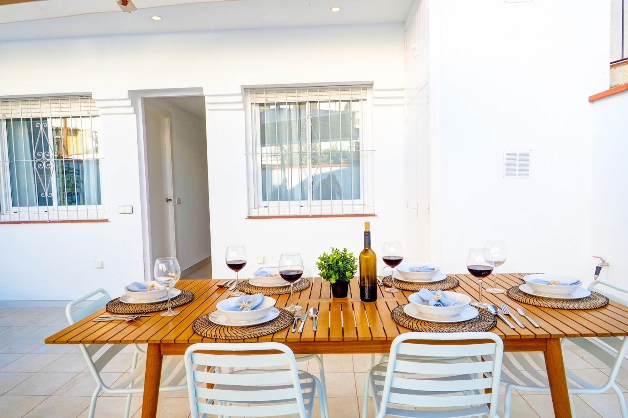 Sebastian Patio By Hello Homes * Sitges
