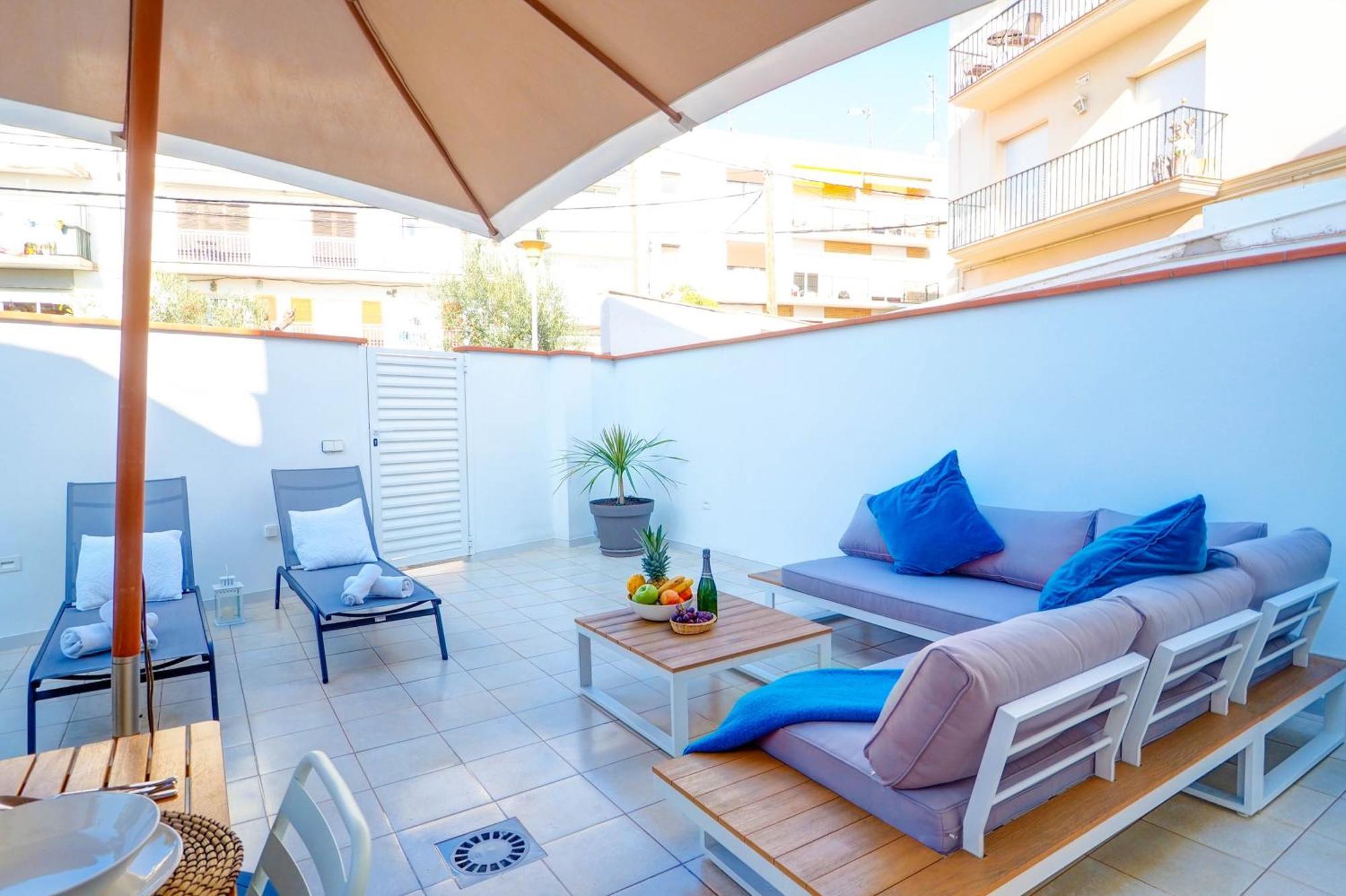Sebastian Patio By Hello Homes