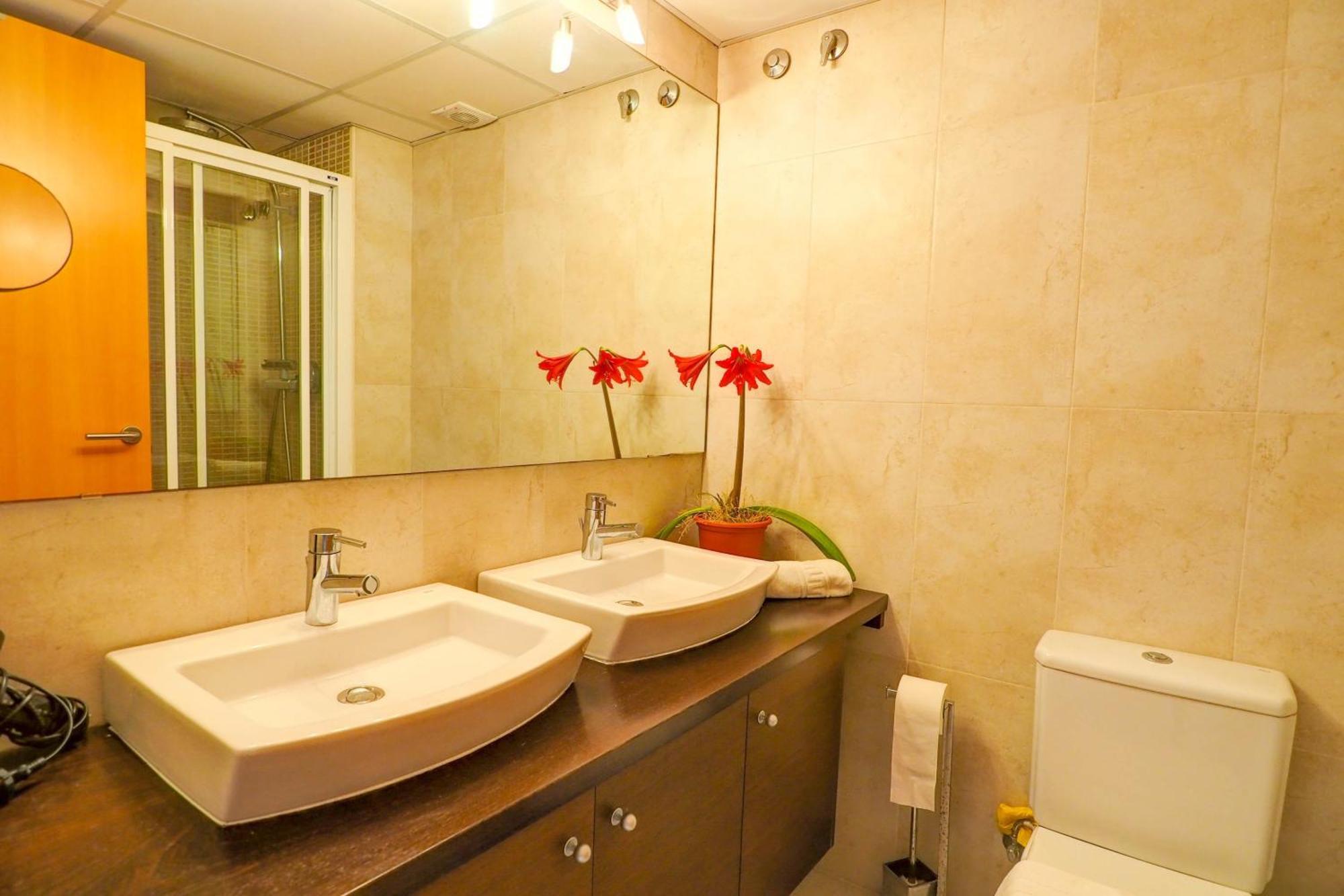 Portman Duplex By Hello Homes