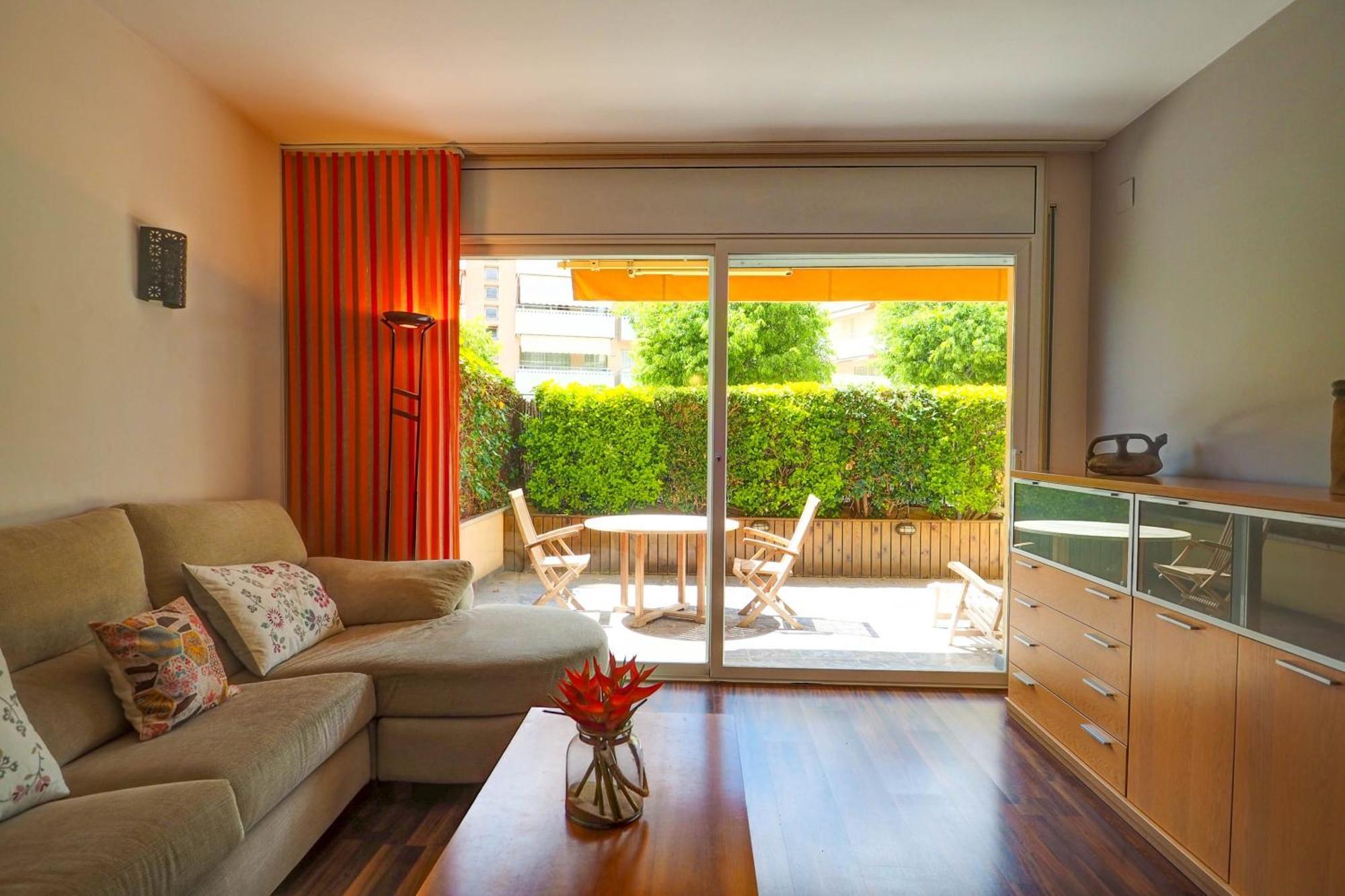 Megan By Hello Homes *