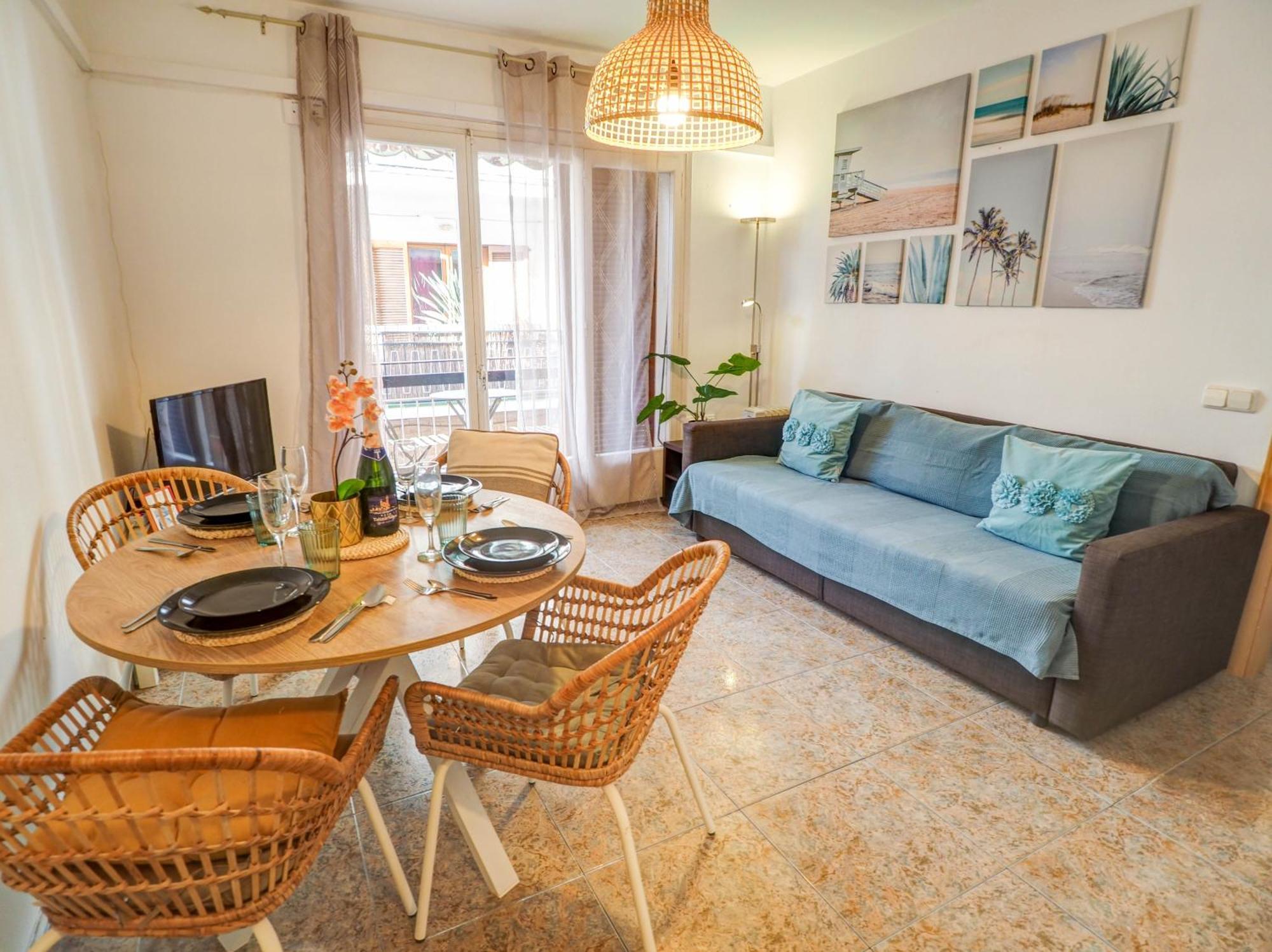 Cervantes By Hello Homes Apartment