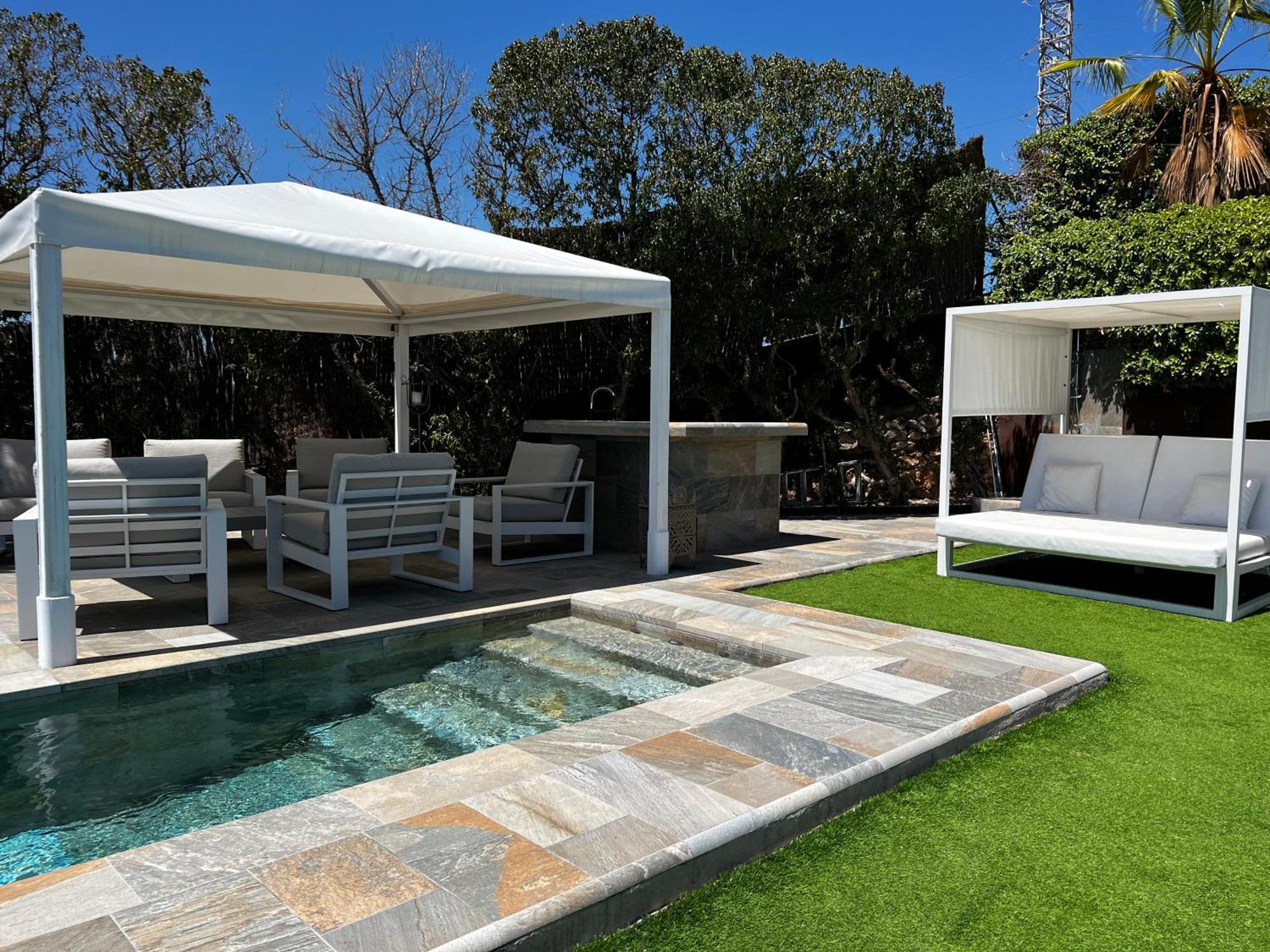 Pousada Spaces Sea View Villa- 6 Bedrooms, 5 Bathrooms, 2 Private Pools, Near Center Sitges
