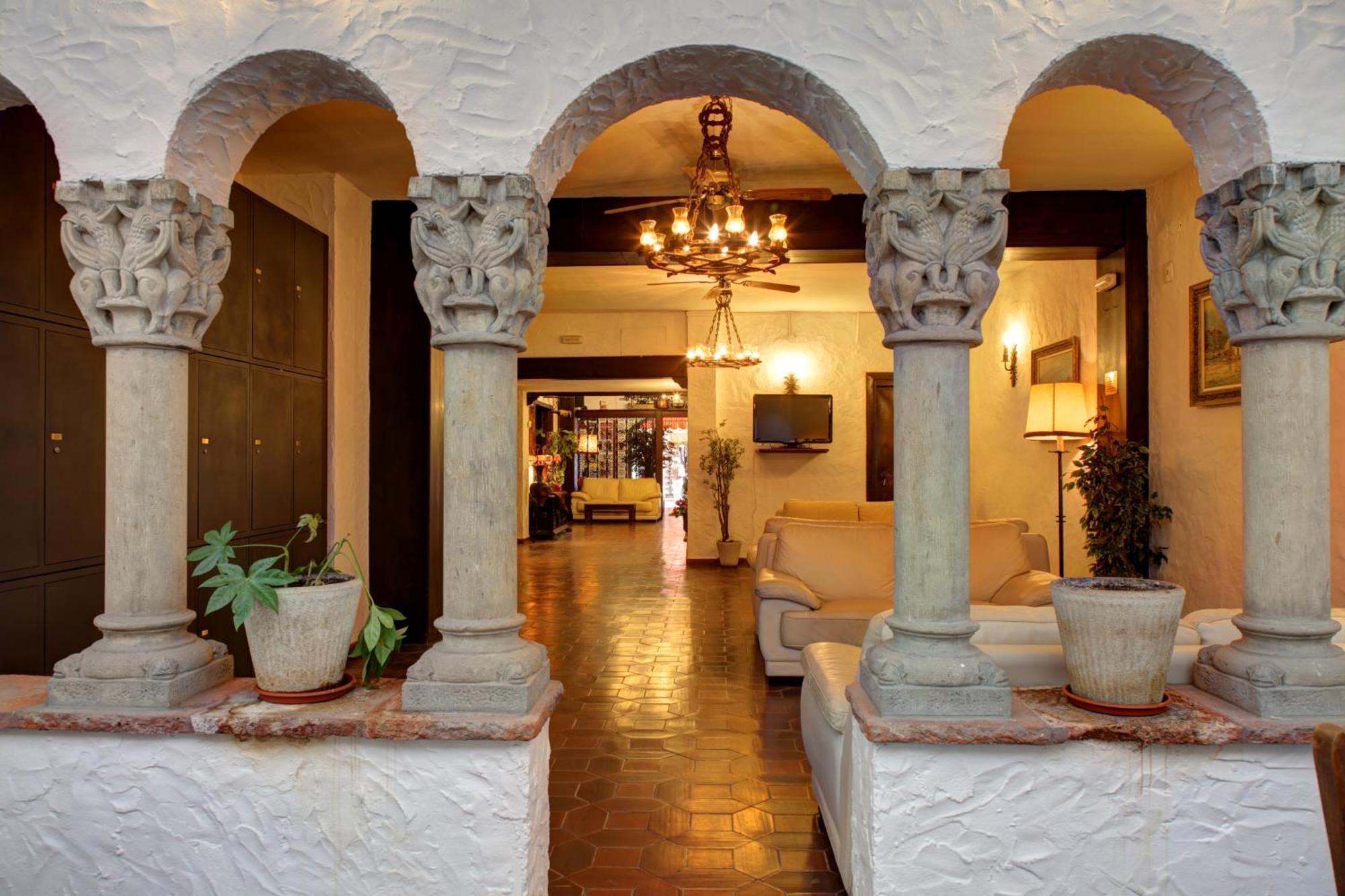 Hotel El Cid *