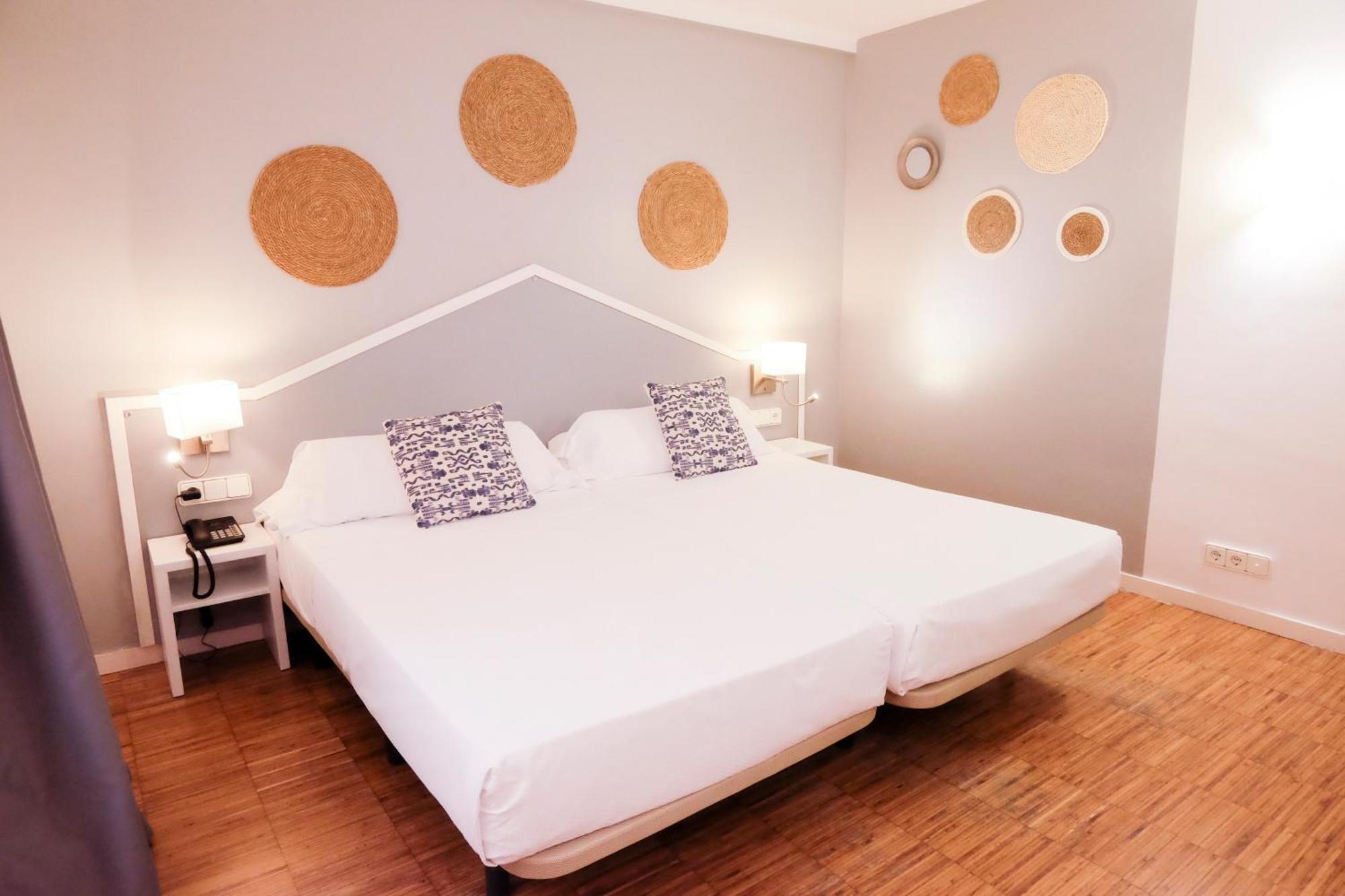 Subur Hotel 3*
