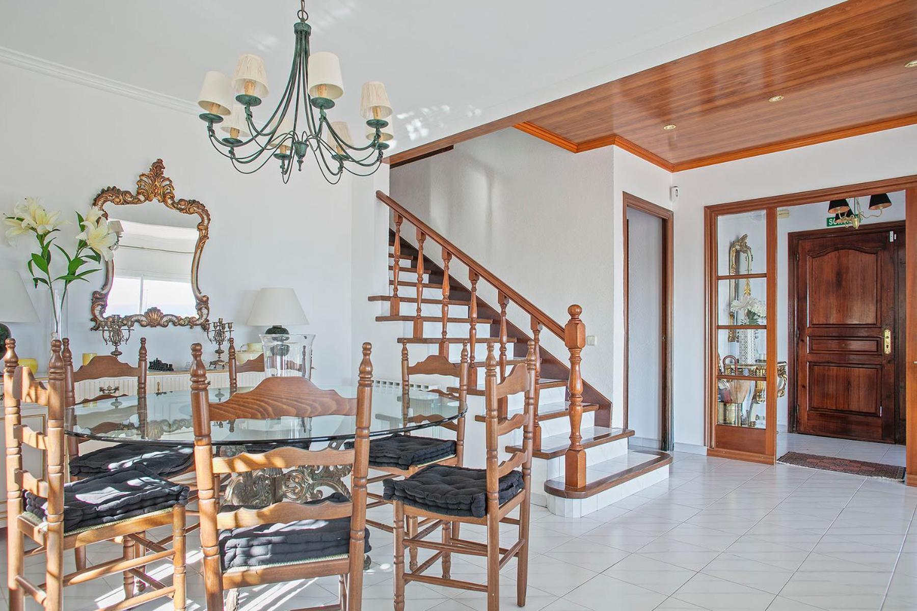 House With Amazing Views , Overlooking The Festival Town Of Holiday home *