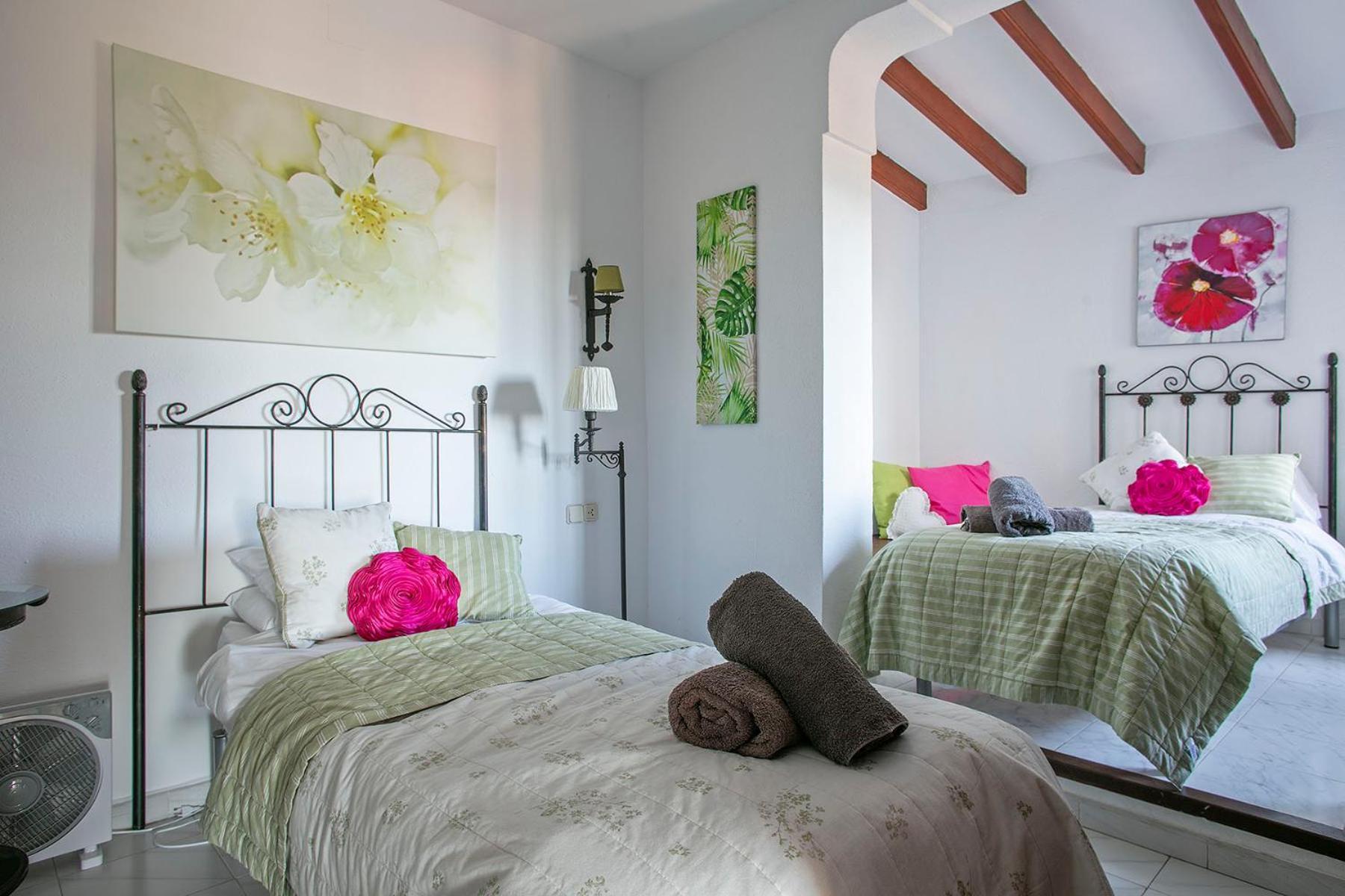 House With Amazing Views , Overlooking The Festival Town Of Holiday home