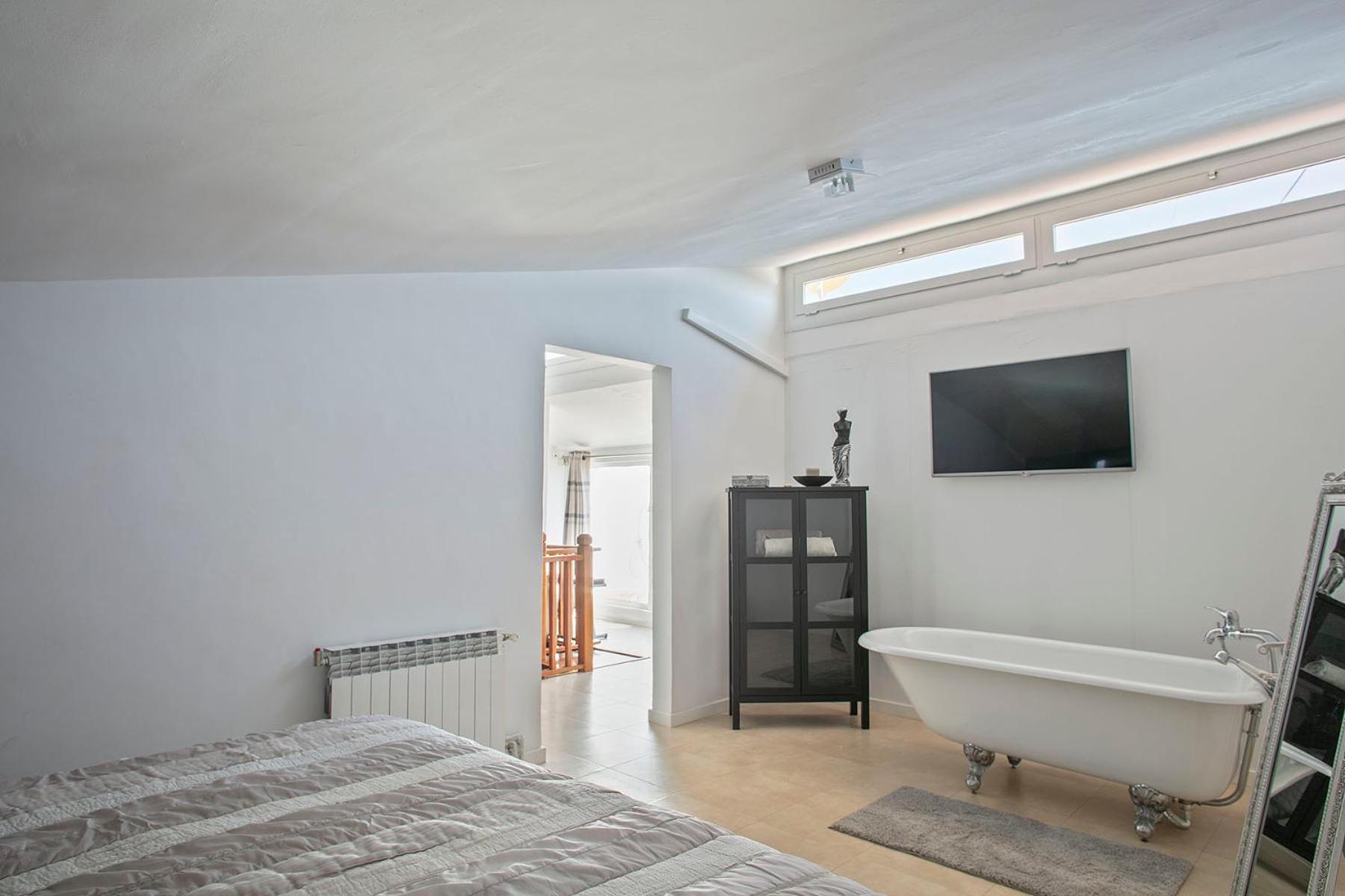 Holiday home House With Amazing Views , Overlooking The Festival Town Of