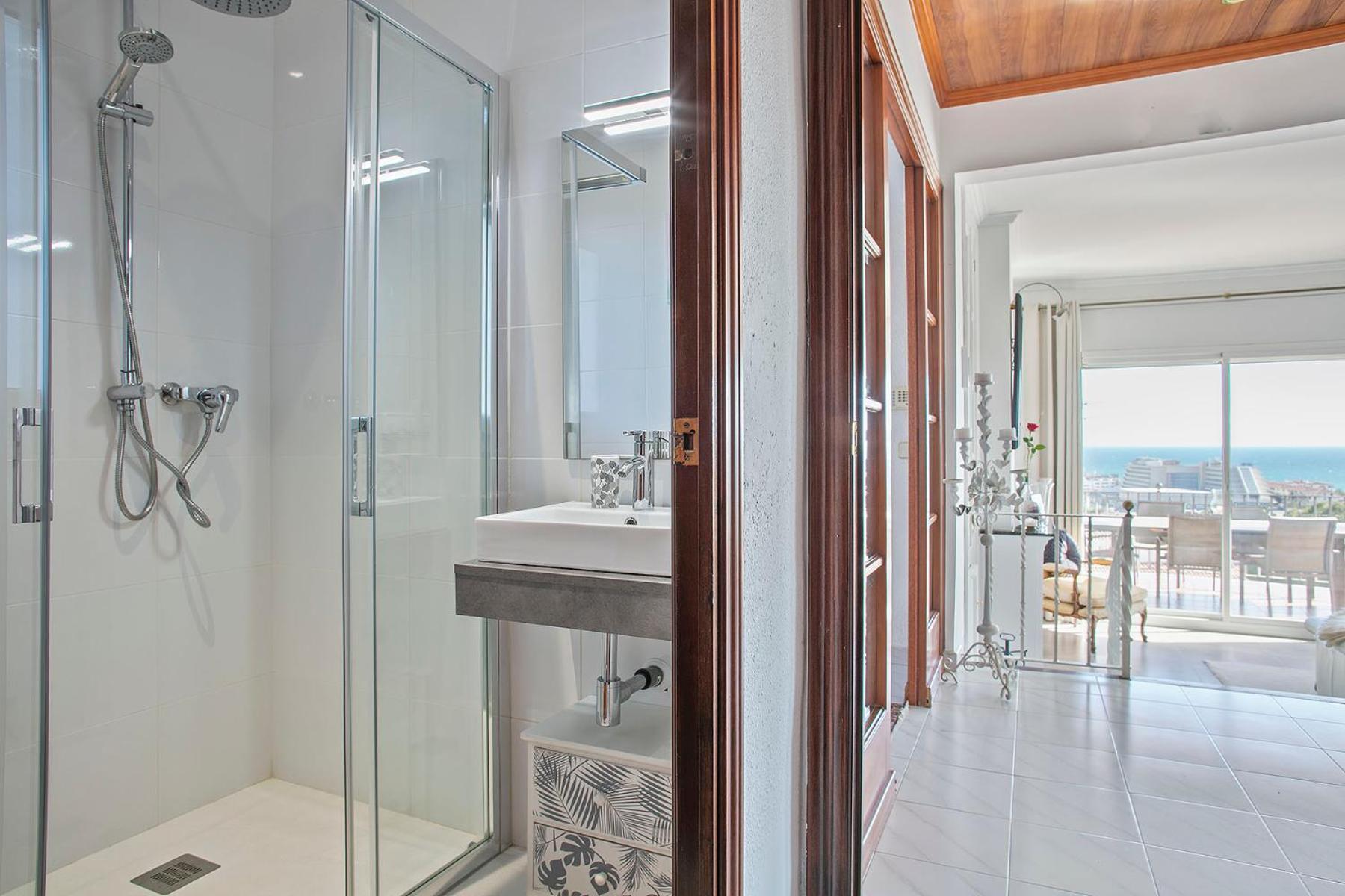 House With Amazing Views , Overlooking The Festival Town Of * Sitges