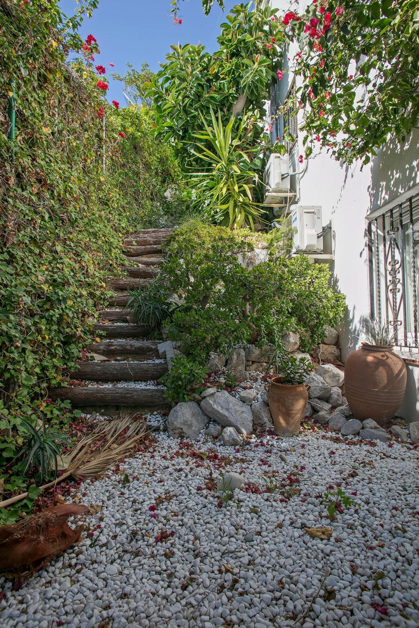 House With Amazing Views , Overlooking The Festival Town Of Holiday home *