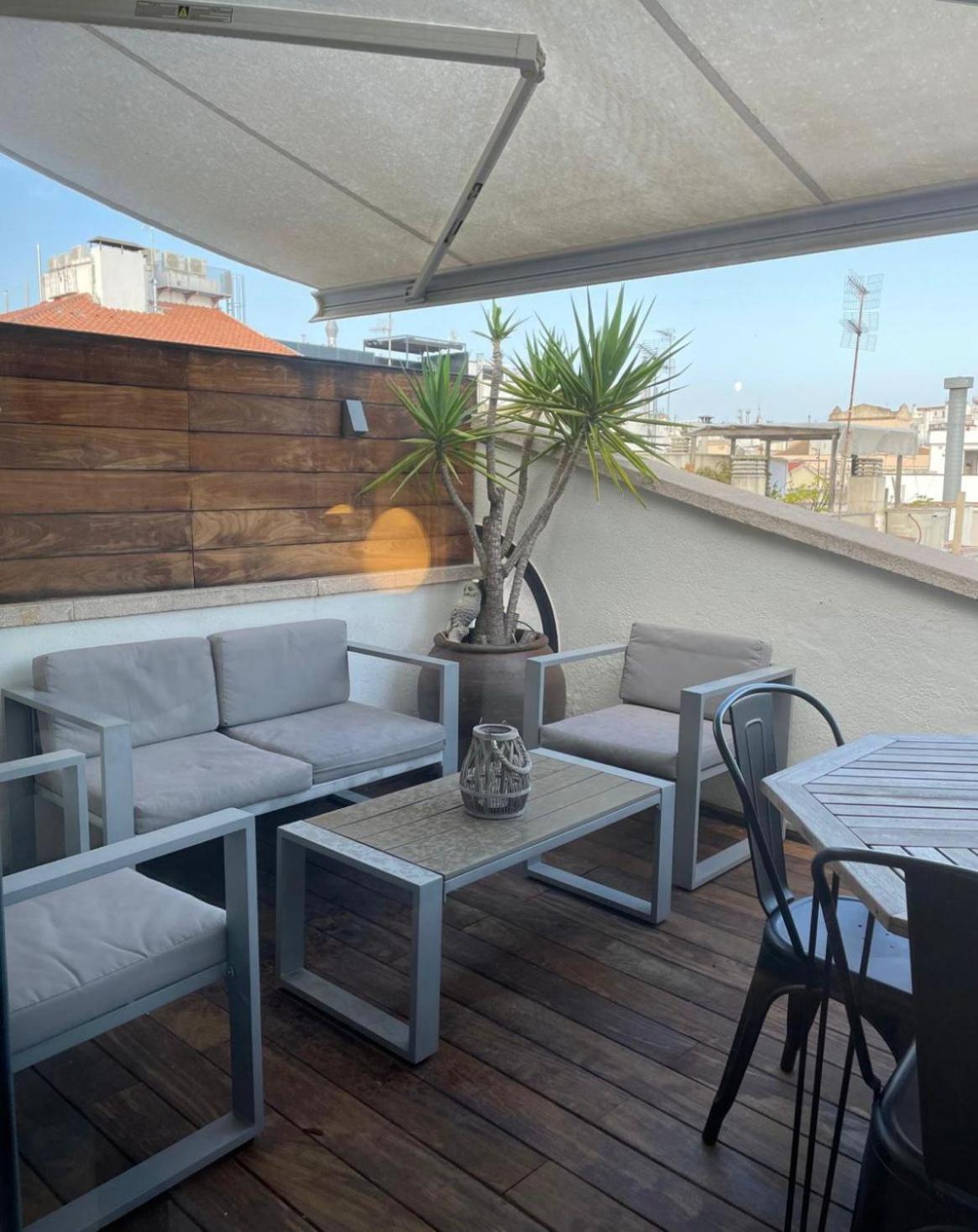 Barcelona Bs Apartment *