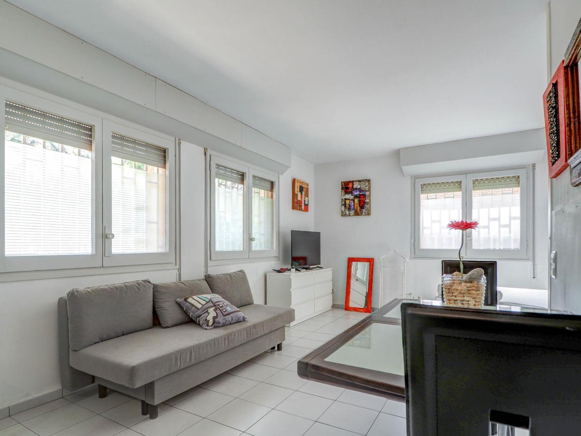 Globos By Hello Homes *
