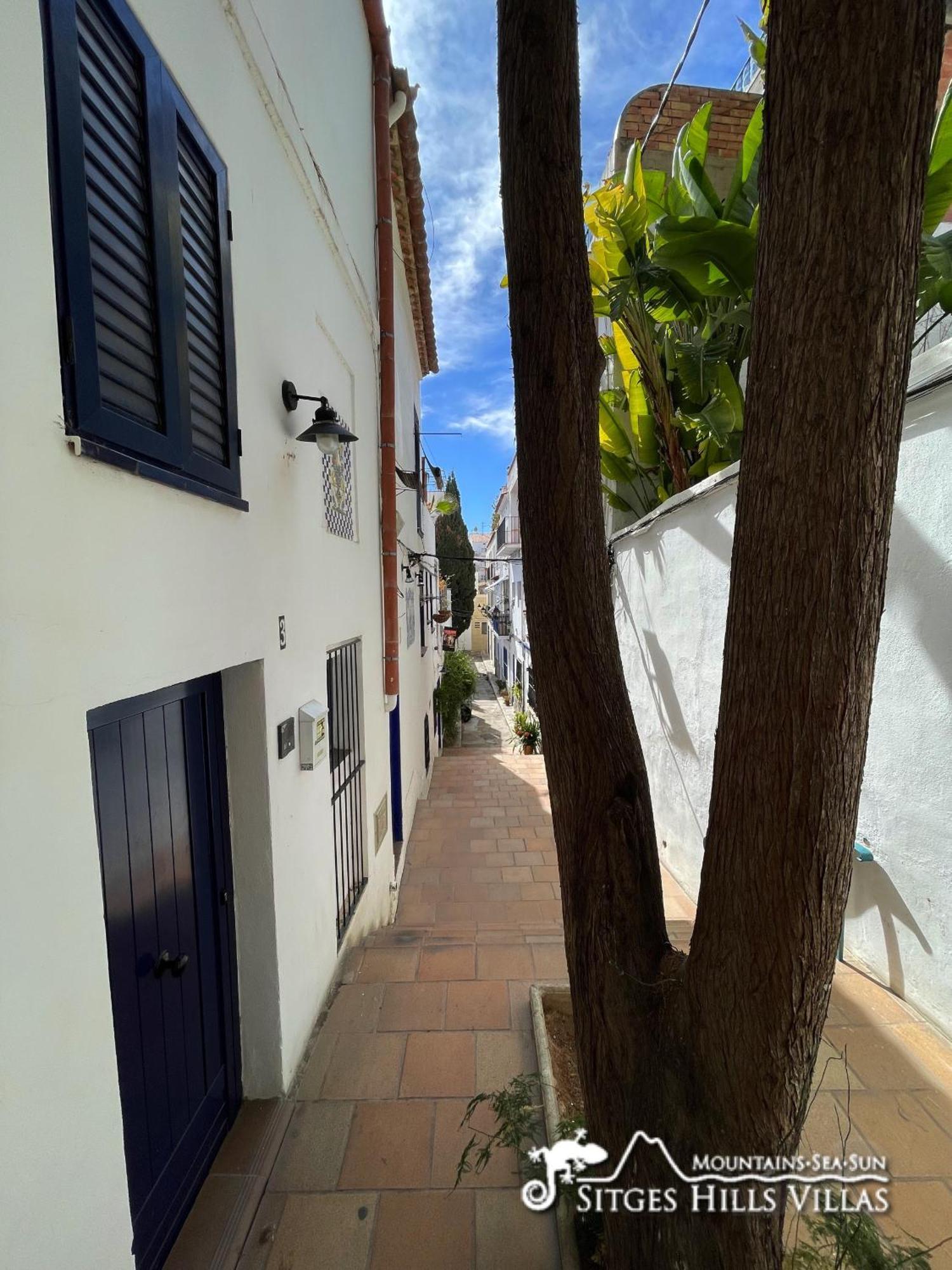 Charming Casa In Centre & Minutes To Holiday home *