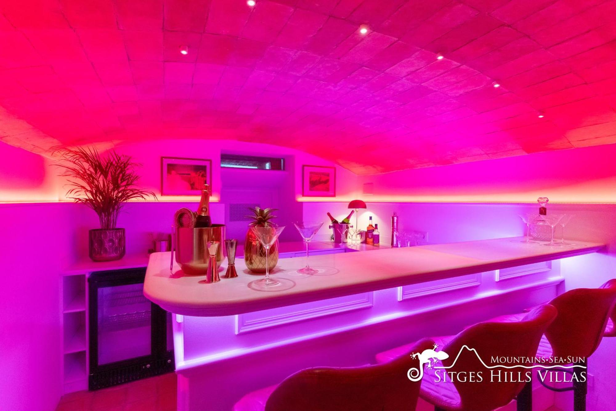 Villa De Leones In Heart Of By And Town With A/c And Games