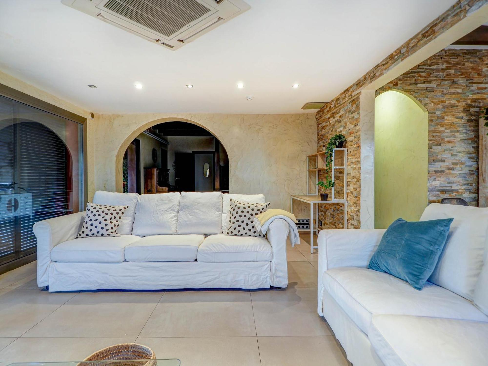 Nirvana By Hello Homes Pousada Sitges