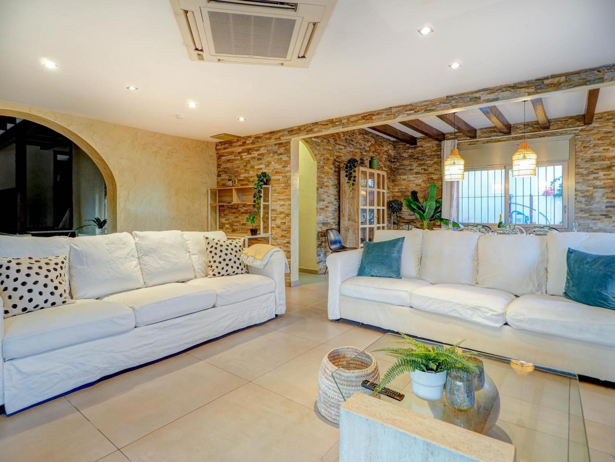 Nirvana By Hello Homes Pousada Sitges
