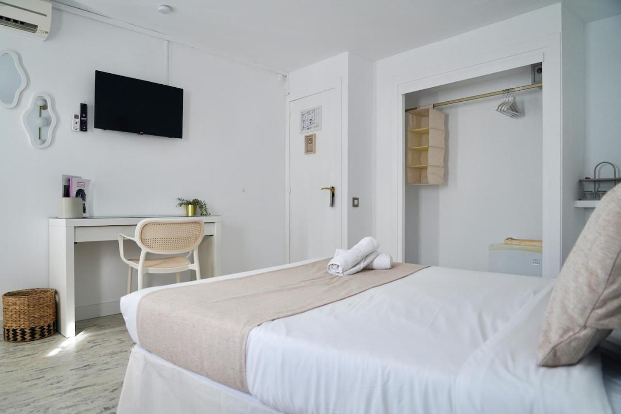 Aldara Hotel *