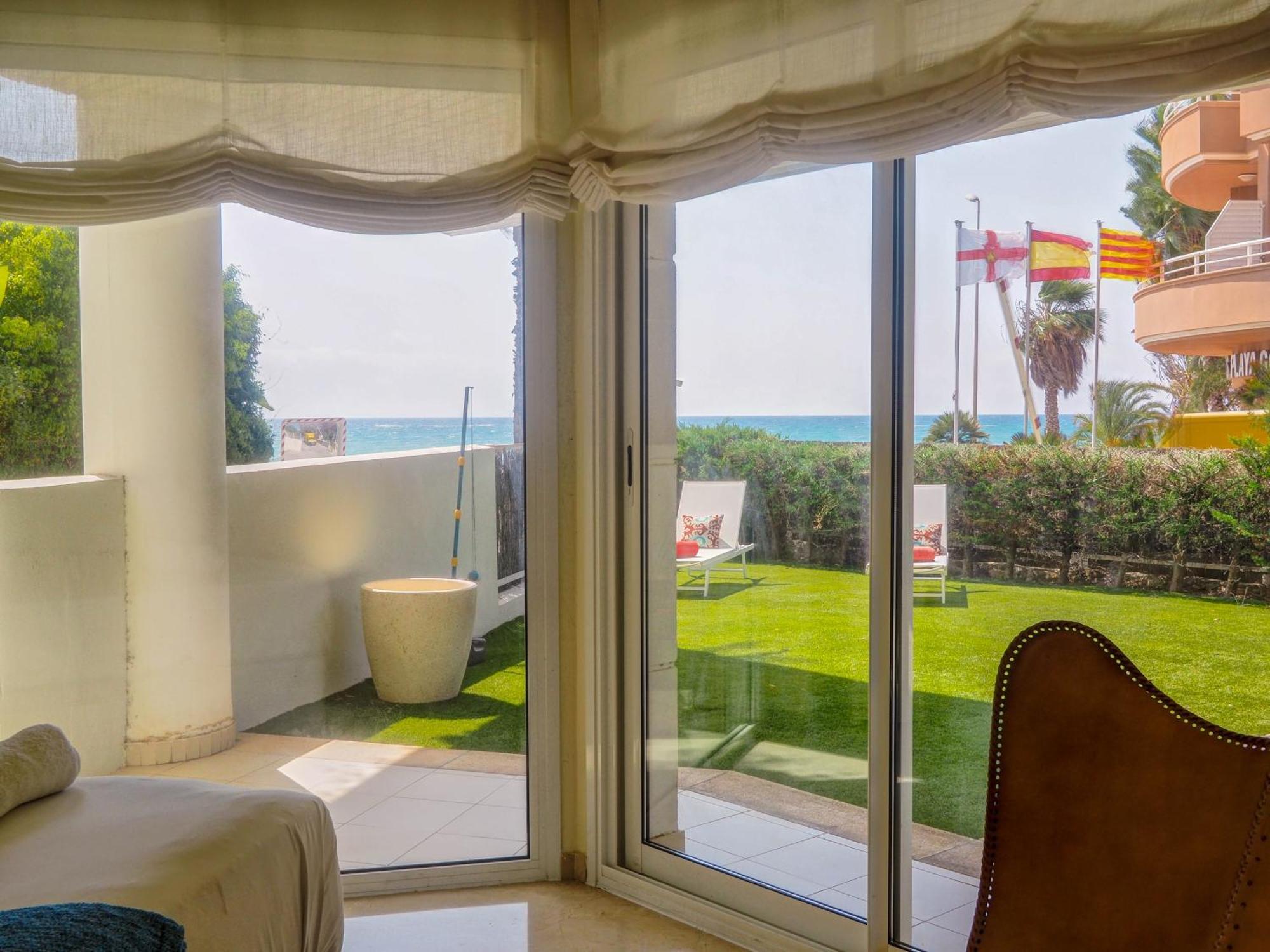 Luxury Seaview By Hello Homes