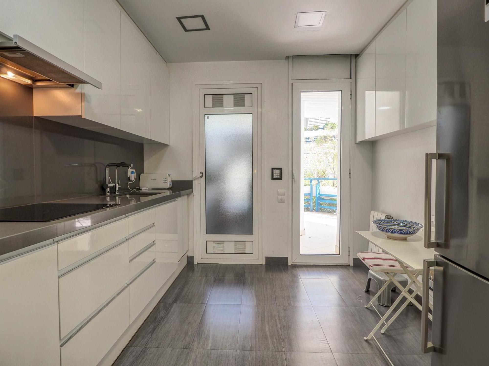 Apartment Luxury Seaview By Hello Homes
