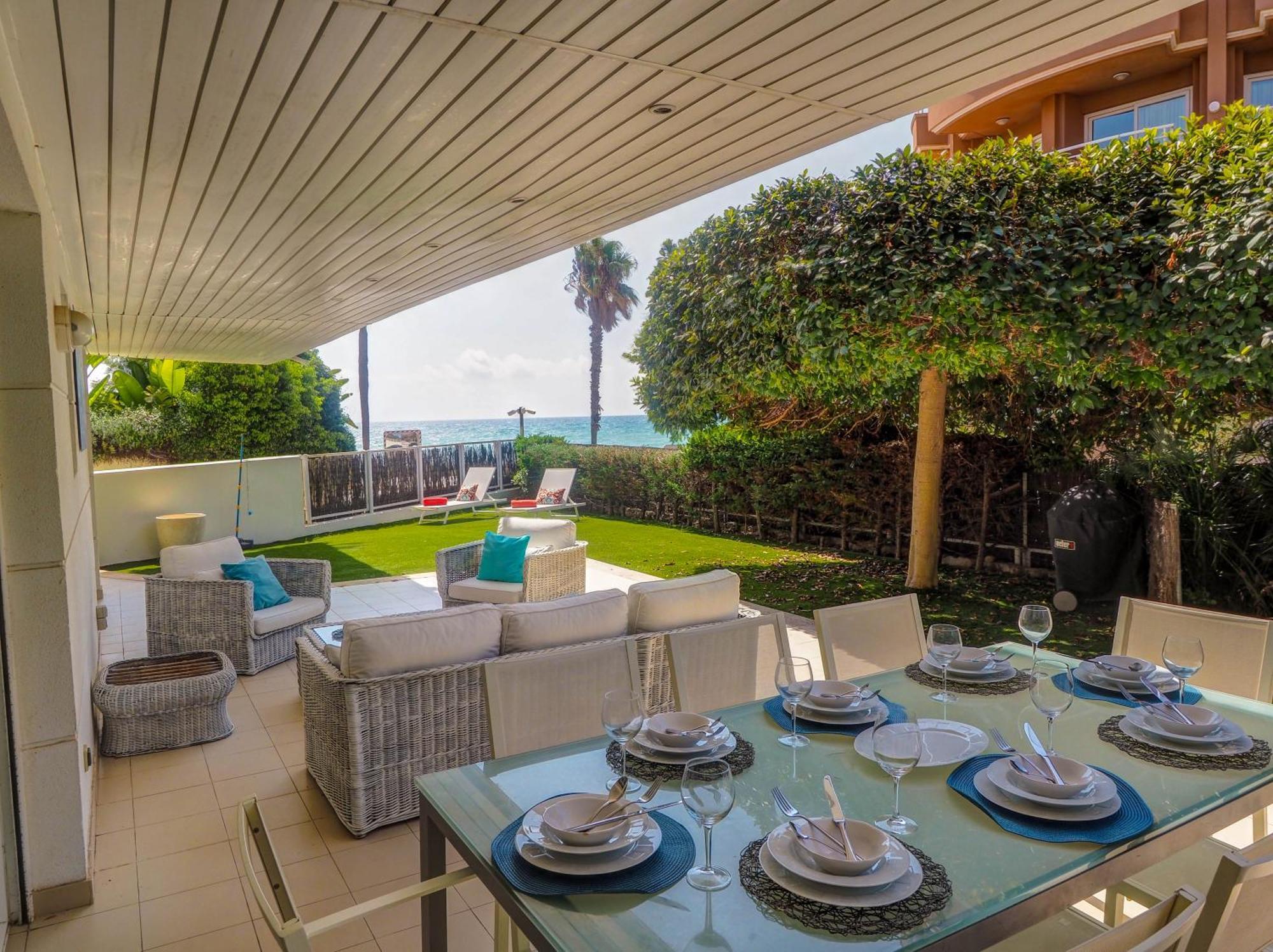 Luxury Seaview By Hello Homes Apartment Sitges