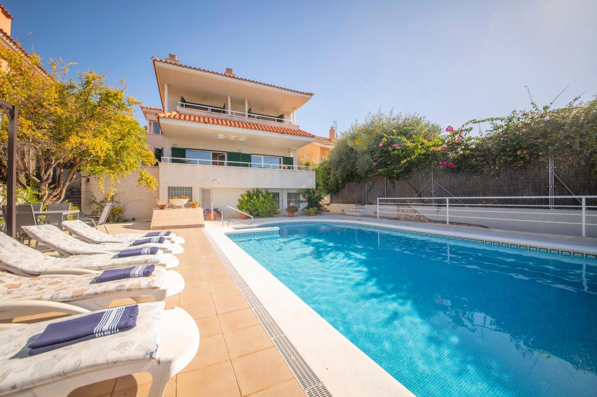 Bali Genials Vistes Al Mar I Gran Piscina Sitges