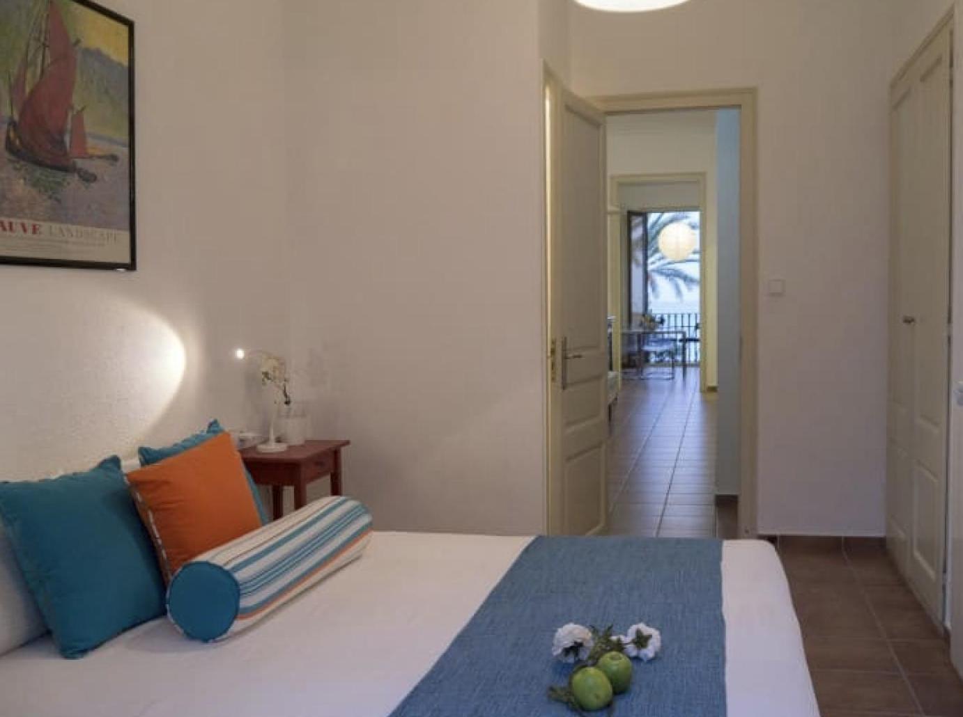 Seafront Refugio Batllo Apartment