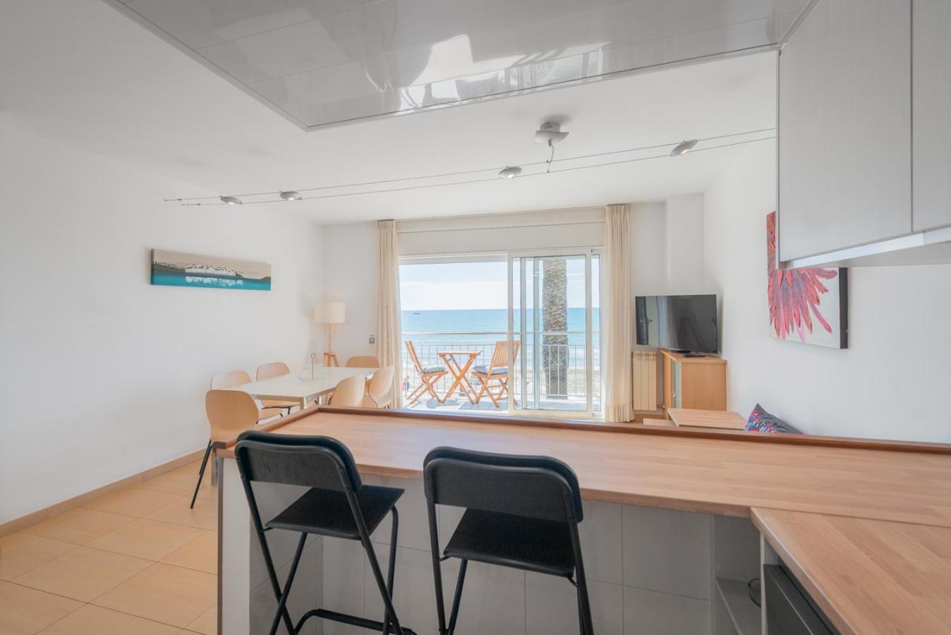 Insitges Sant Sebastia's Apartment