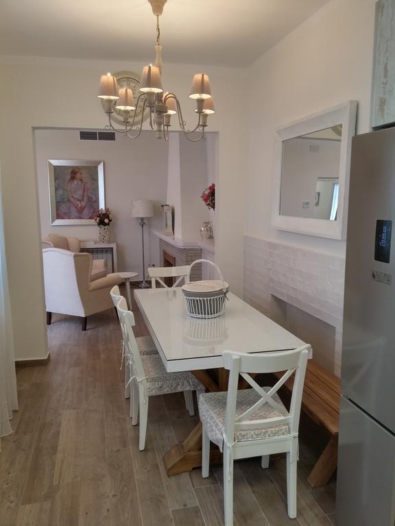 Holiday home Centre Mediterranean House- 5 Bedroom, 4 Bathroom, Terrace Courtyard, Private Rooptop Pool