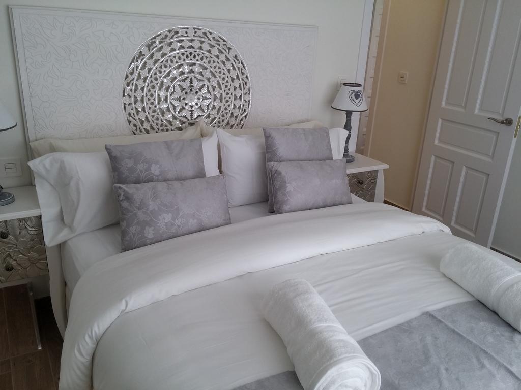 Holiday home Centre Mediterranean House- 5 Bedroom, 4 Bathroom, Terrace Courtyard, Private Rooptop Pool