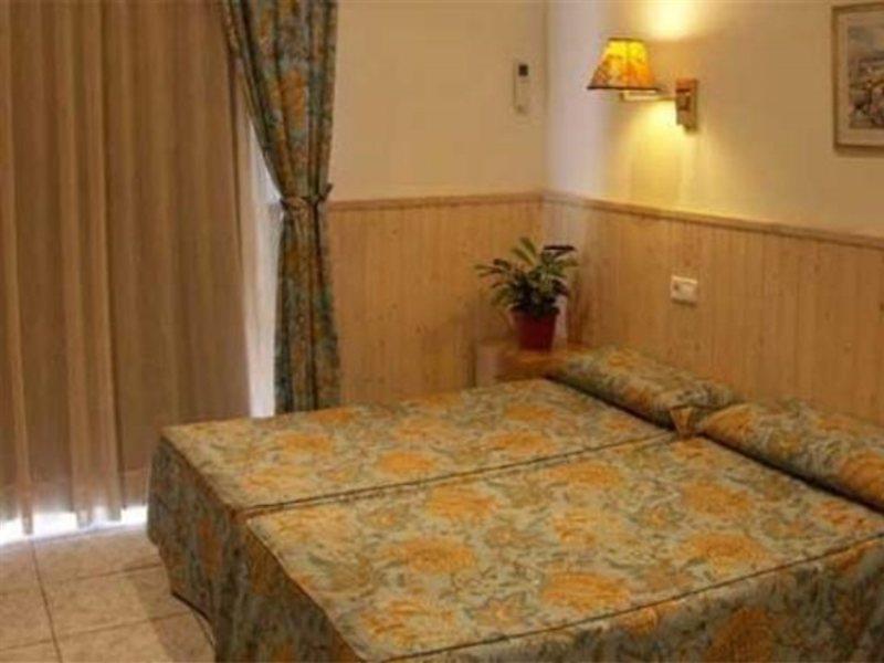 Piccadilly Hotel 3*